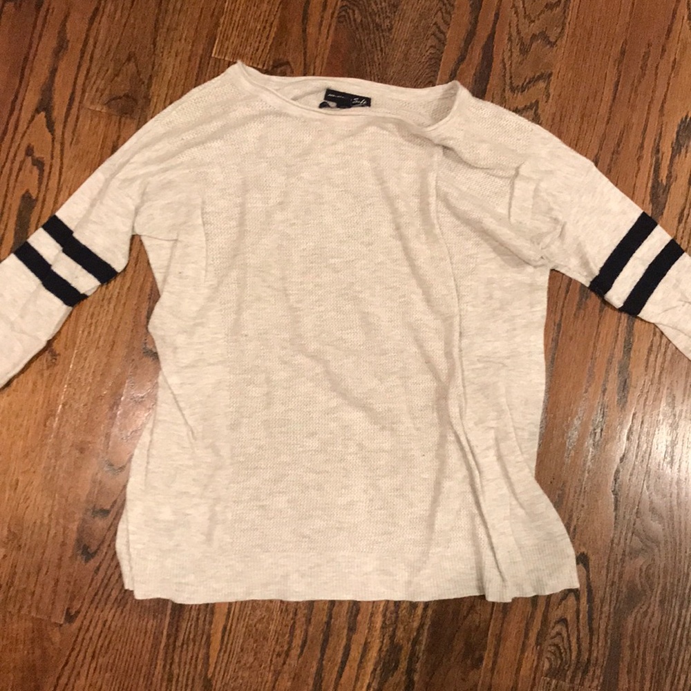 American Eagle sweater